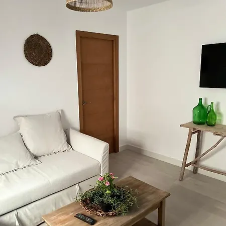 Casa Martin Calle Jurel, Viviendas Frente A La Playa En Barrio De Pescadores De Conil