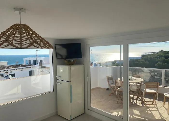 Casa Martin Calle Jurel, Viviendas Frente A La Playa En Barrio De Pescadores De Conil