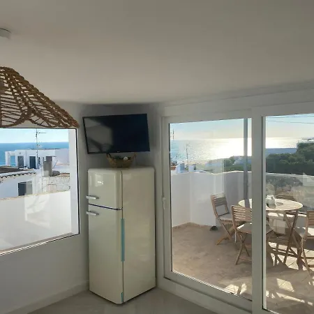 Casa Martin Calle Jurel, Viviendas Frente A La Playa En Barrio De Pescadores De Conil