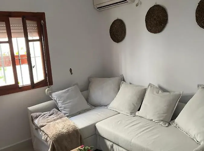 Casa Martin Calle Jurel, Viviendas Frente A La Playa En Barrio De Pescadores De Conil *